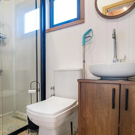 호텔 Bungalow With Garden 10 Min To Shore In 3*